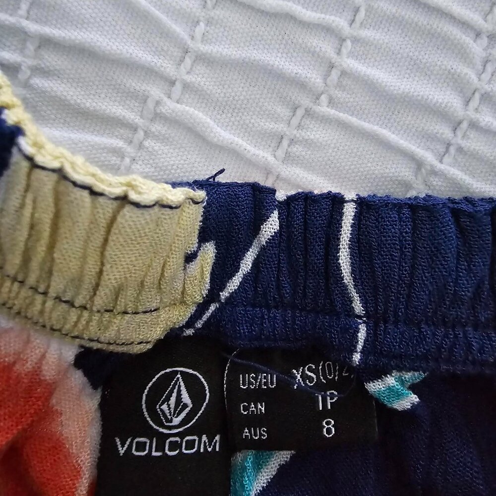 Volcom Cocoanut Hut Short - Picture 4 of 6